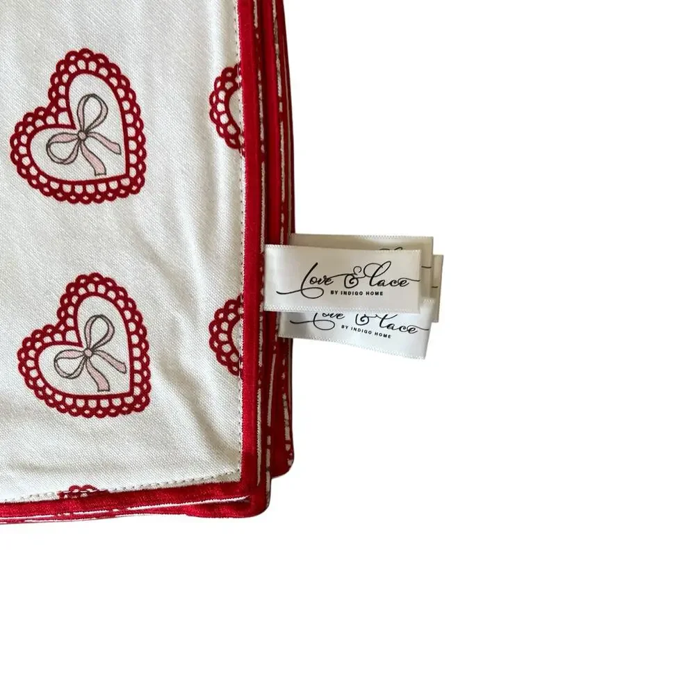 Reversible Heart Shaped Bow Valentine Placemats 15in Cotton Set of 4 XO Love NEW